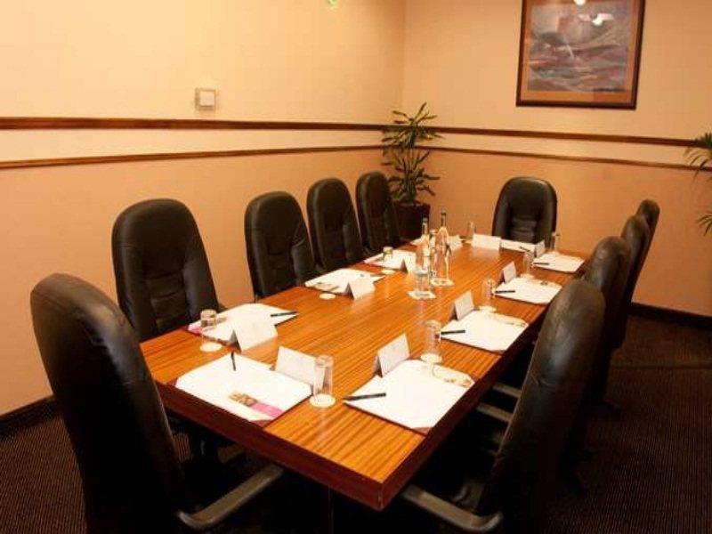 Doubletree By Hilton Aberdeen City Centre Extérieur photo