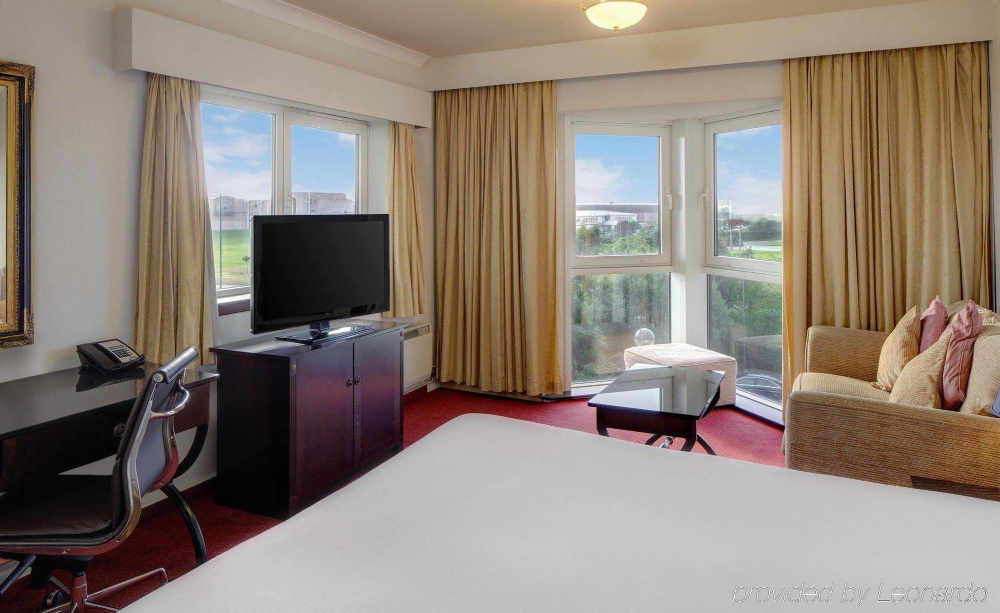 Doubletree By Hilton Aberdeen City Centre Extérieur photo