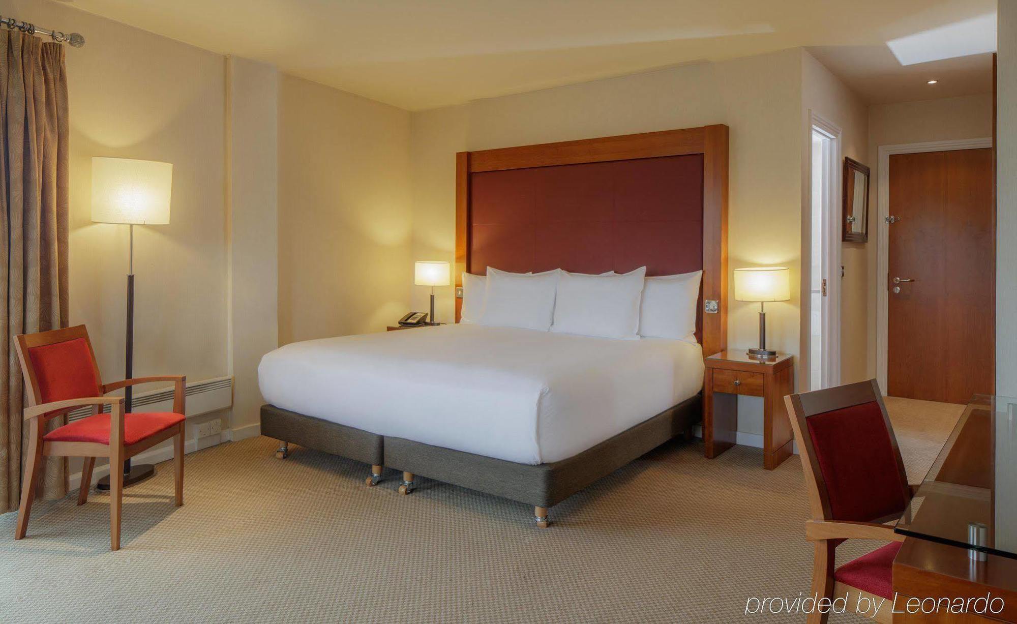 Doubletree By Hilton Aberdeen City Centre Extérieur photo