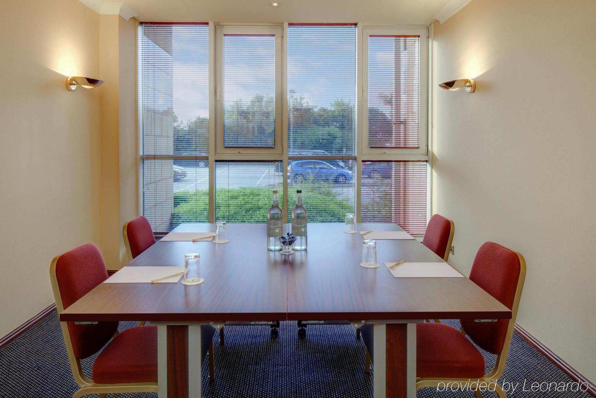 Doubletree By Hilton Aberdeen City Centre Extérieur photo