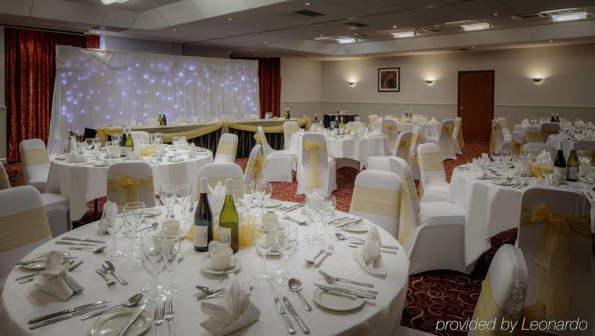 Doubletree By Hilton Aberdeen City Centre Extérieur photo