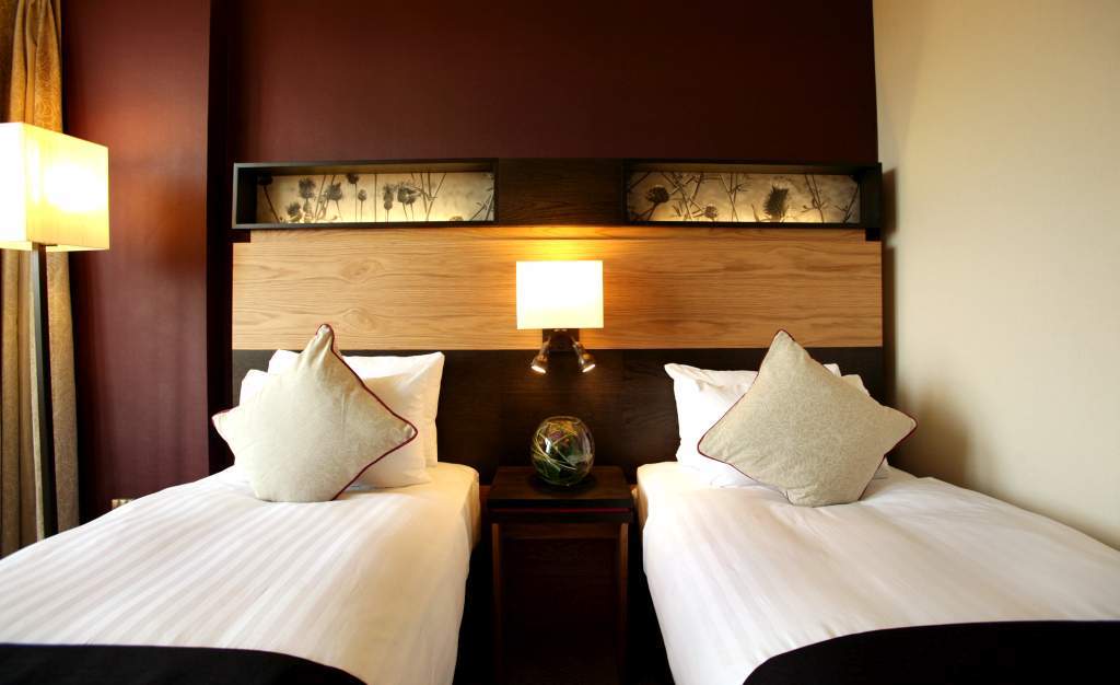Doubletree By Hilton Aberdeen City Centre Extérieur photo